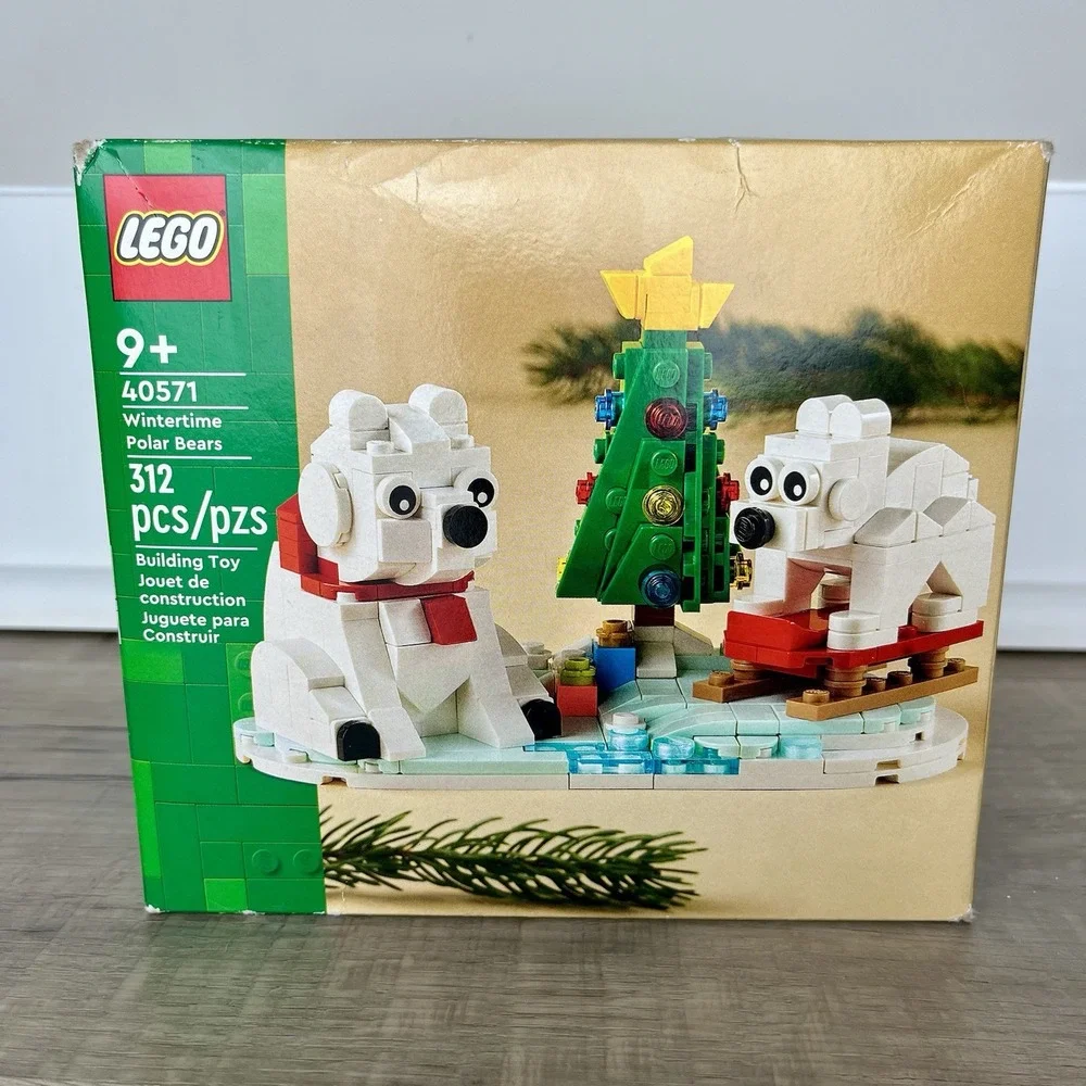 LEGO Wintertime Polar Bears 40571 Christmas Décor Building Kit Gift Tree New Box - Picture 8 of 8